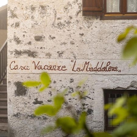 Casa Vacanze La Maddalena Sant'Orsola ภายนอก รูปภาพ