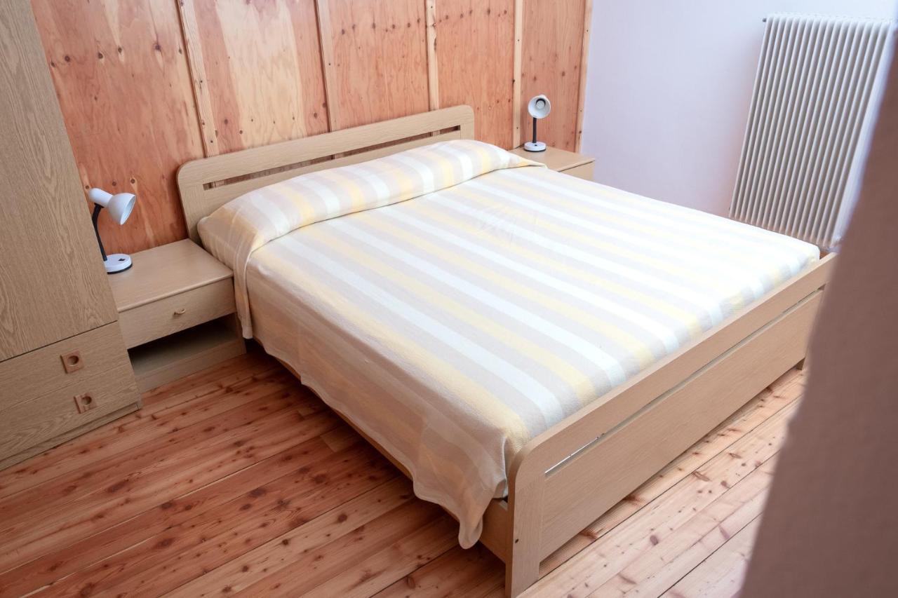 Casa Vacanze La Maddalena Sant'Orsola ภายนอก รูปภาพ