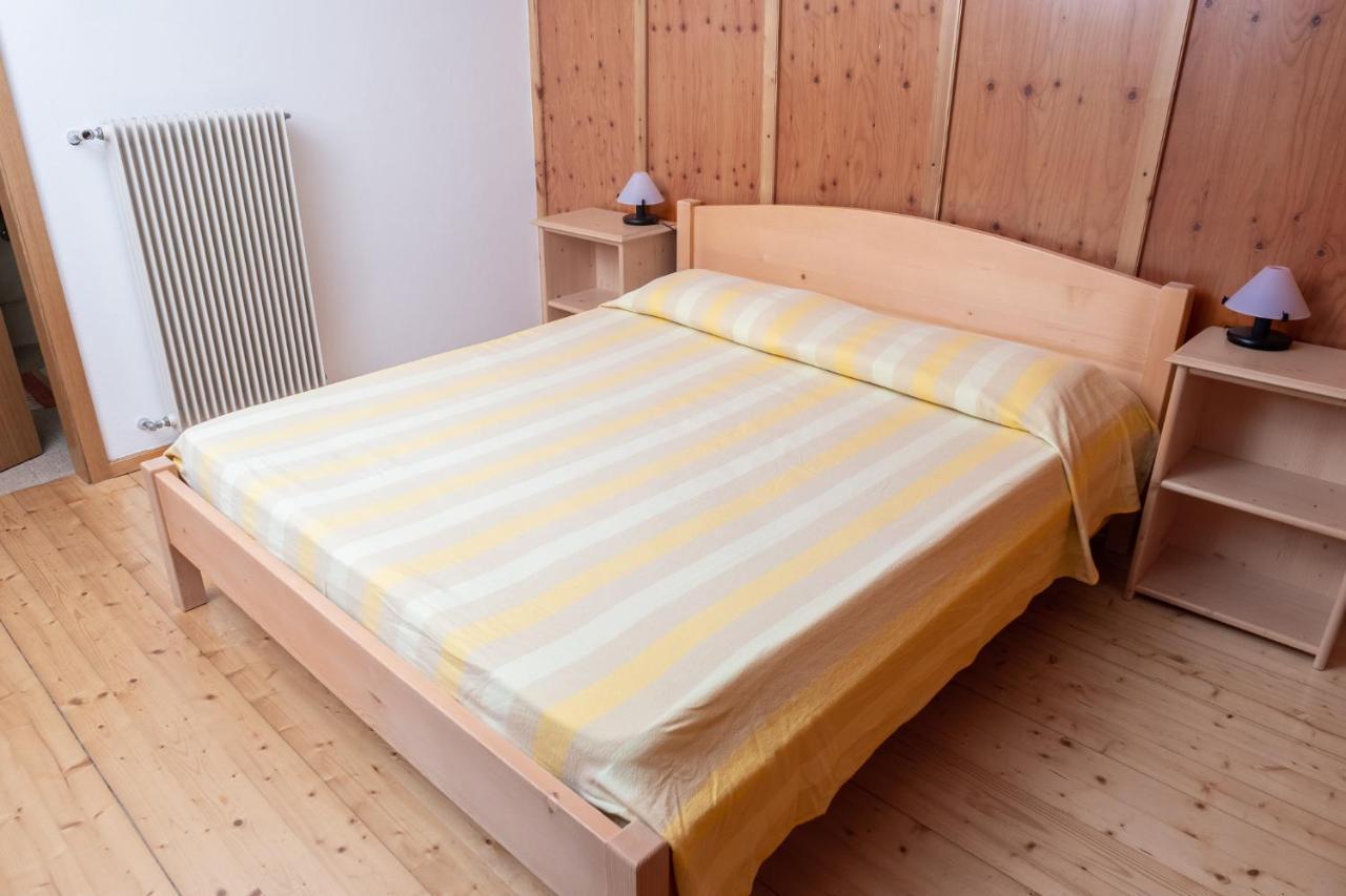 Casa Vacanze La Maddalena Sant'Orsola ภายนอก รูปภาพ