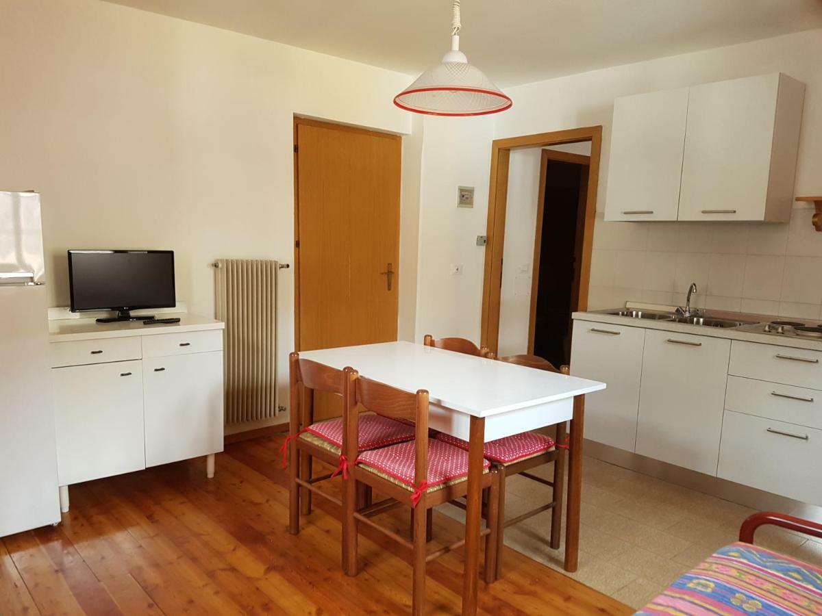 Casa Vacanze La Maddalena Sant'Orsola ภายนอก รูปภาพ