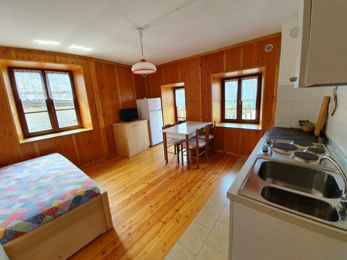 Casa Vacanze La Maddalena Sant'Orsola ภายนอก รูปภาพ